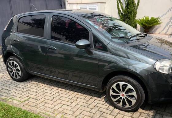 FIAT PUNTO 1.4 ATTRACTIVE 8V FLEX 4P MANUAL